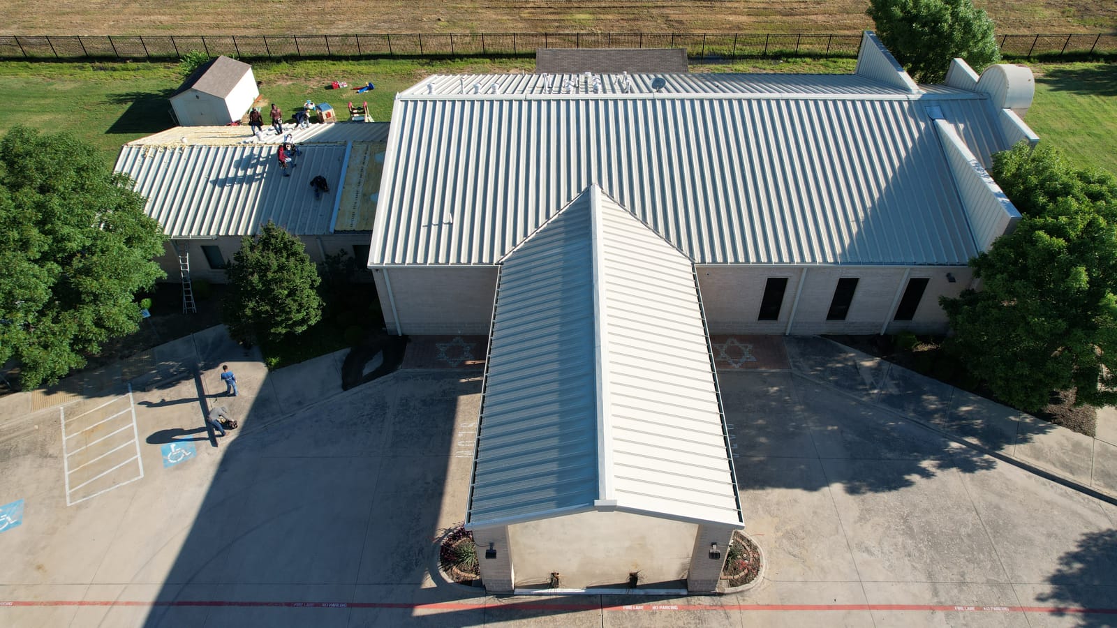 Completed commercial roofing project by Select Roofing