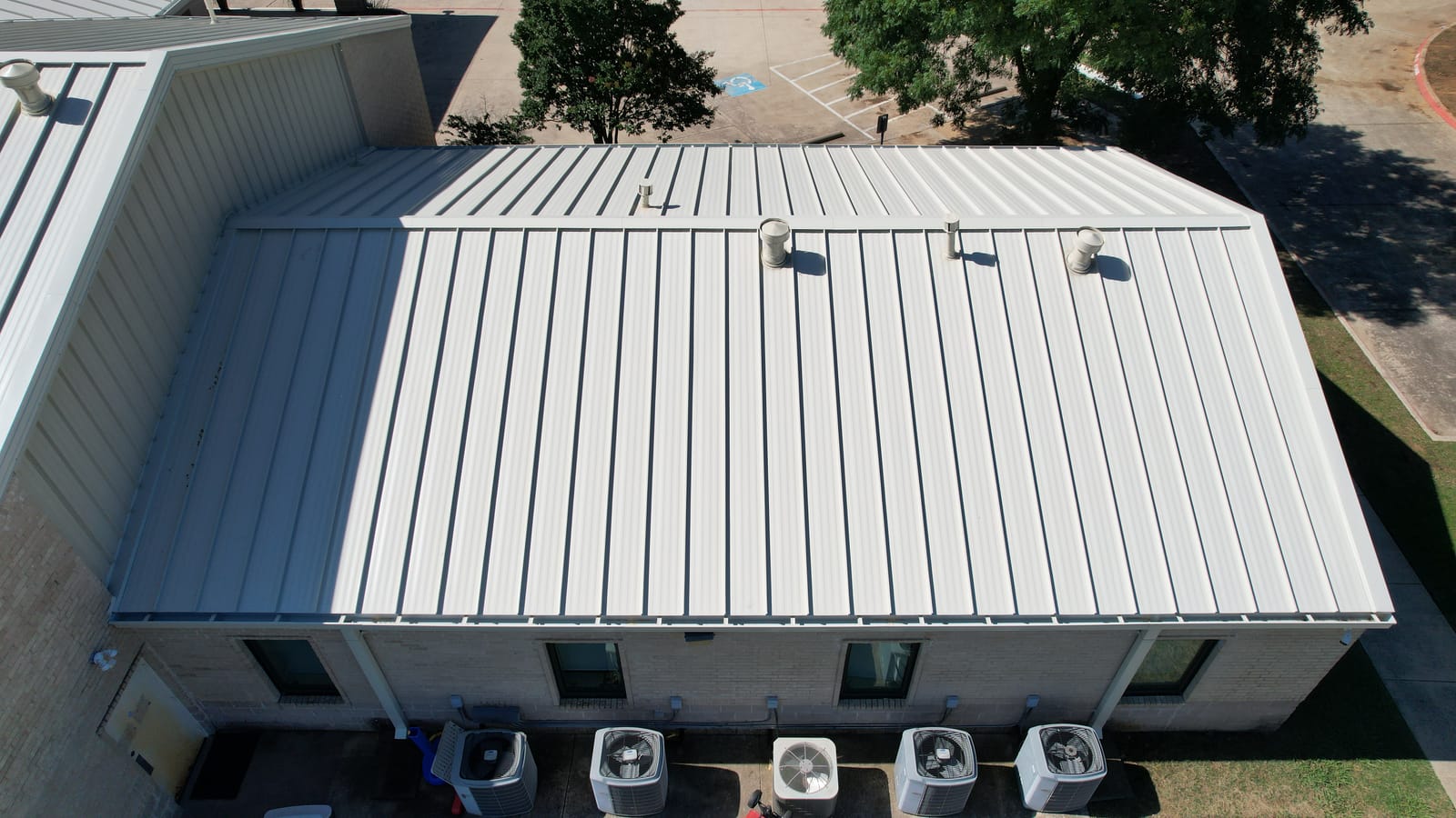 Completed commercial roofing project by Select Roofing